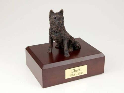 Bronze look Husky figurine cremation urn w/wood box