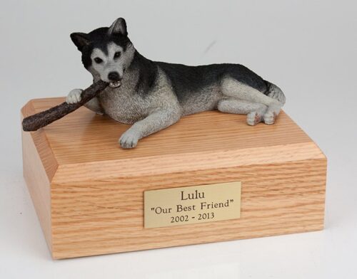 Husky figurine cremation urn w/wood box