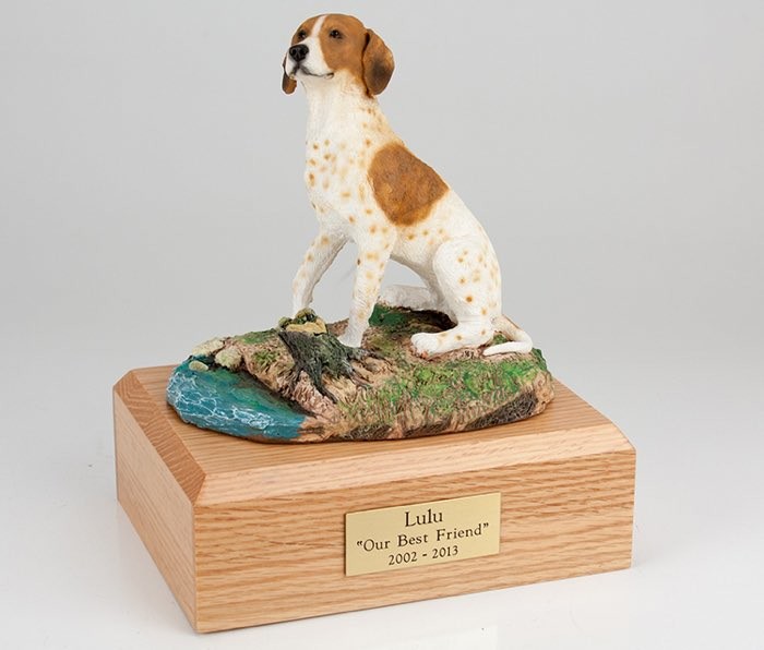 Pointer figurine cremation urn w/wood box