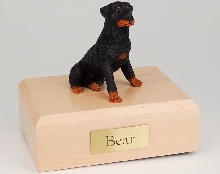 Rottweiler figurine cremation urn w/wood box