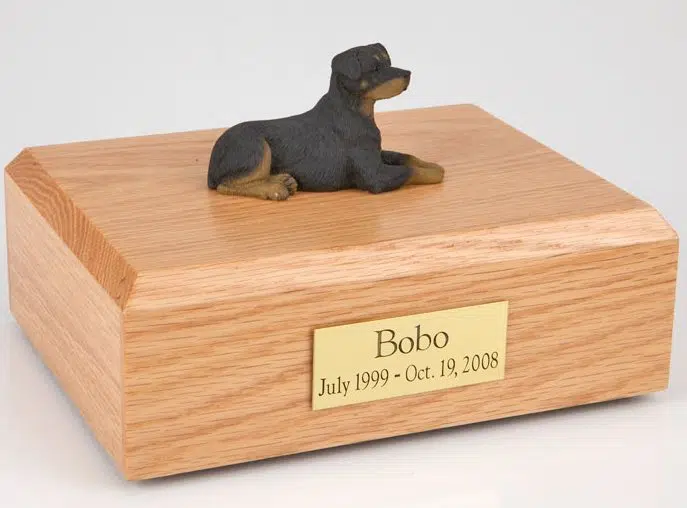 Rottweiler figurine cremation urn w/wood box