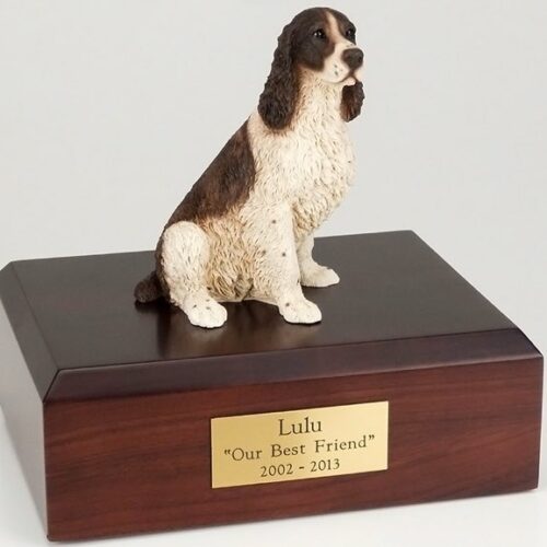 Springer Spaniel figurine cremation urn w/wood box