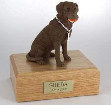 Chocolate Labrador figurine cremation urn w/wood box