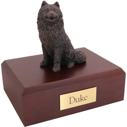 Sitting samoyed bronze look dog figurine on wood cremation urn